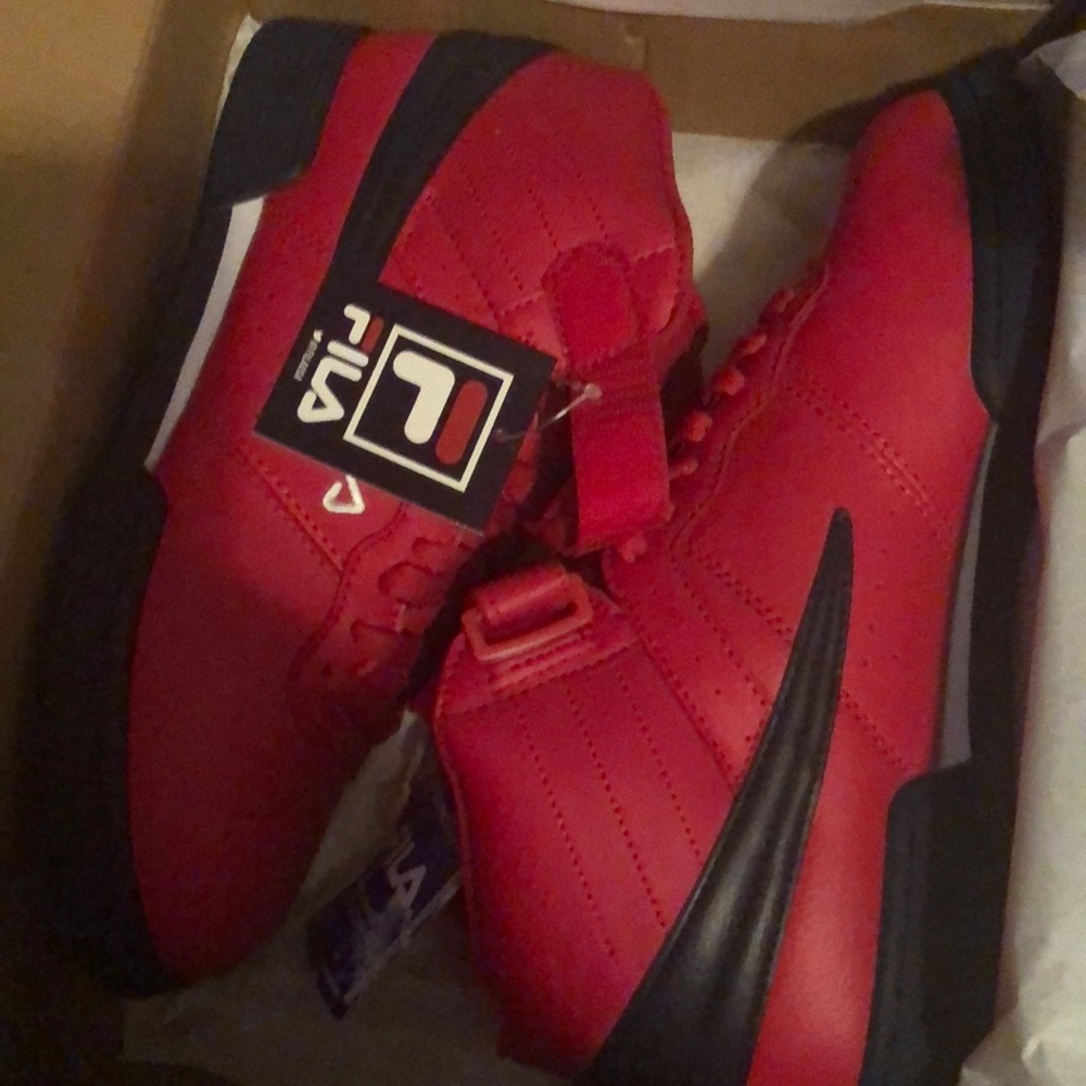 Brand New Fila sneaks